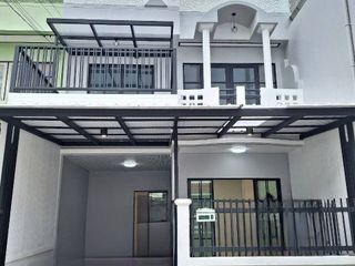 For sale 4 bed townhouse in Nong Khaem, Bangkok