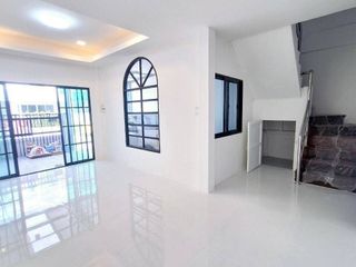 For sale 4 bed townhouse in Nong Khaem, Bangkok