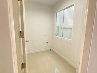 For rent 4 Beds townhouse in Nong Khaem, Bangkok