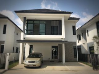For rent 3 Beds house in Bang Khun Thian, Bangkok