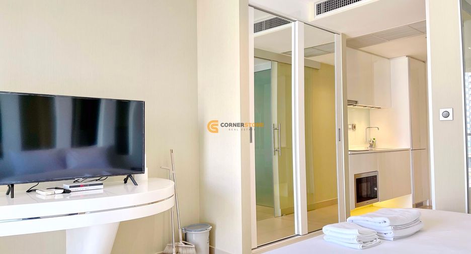 For rent and for sale 1 bed condo in Pratumnak, Pattaya