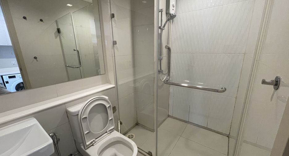 For sale studio condo in Pathum Wan, Bangkok
