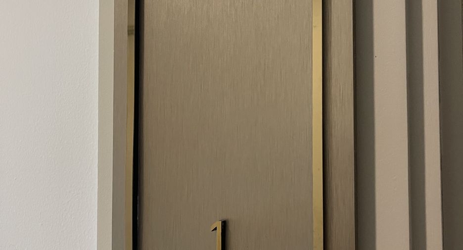 For sale studio condo in Pathum Wan, Bangkok