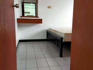 For rent 1 Beds condo in Bang Khun Thian, Bangkok