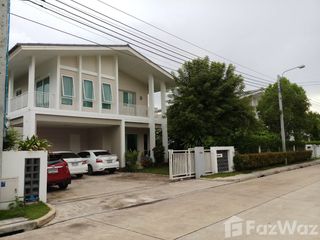 For sale 4 Beds house in Khlong Sam Wa, Bangkok