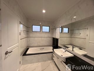 For sale 4 Beds house in Thawi Watthana, Bangkok
