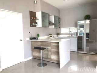 For sale 4 Beds house in Thawi Watthana, Bangkok