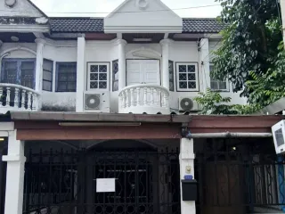 For rent 2 Beds townhouse in Chatuchak, Bangkok