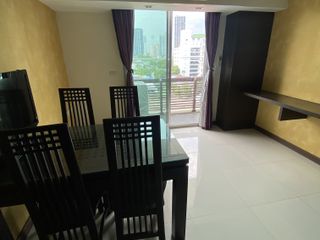 For sale 1 Beds condo in Khlong Toei, Bangkok