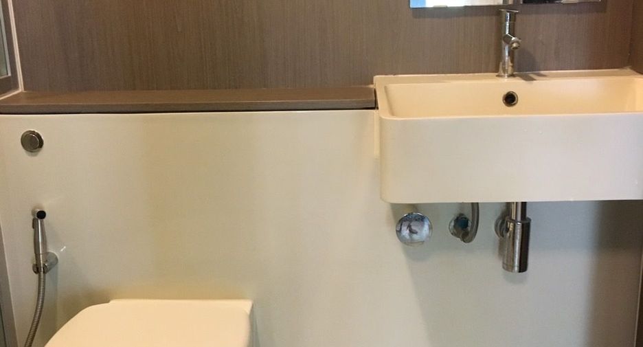 For sale 1 Beds condo in Bang Khun Thian, Bangkok