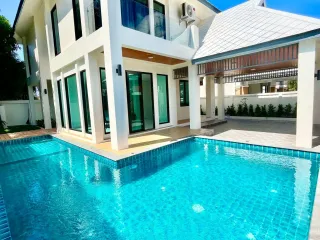 For sale 4 bed villa in Mueang Phuket, Phuket