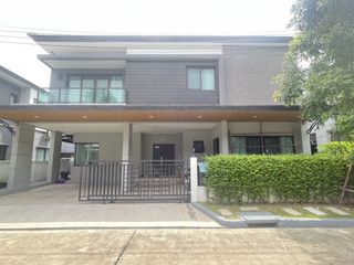 For sale 4 Beds house in Khan Na Yao, Bangkok