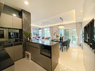 For sale 5 Beds house in Nong Khaem, Bangkok