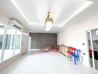 For sale 5 Beds house in Nong Khaem, Bangkok