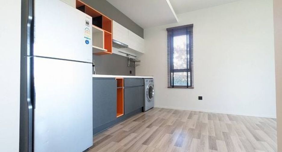 For sale 2 Beds condo in Bang Khun Thian, Bangkok