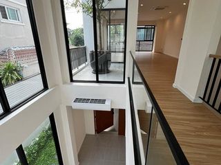 For sale 3 bed office in Phra Khanong, Bangkok