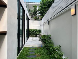 For sale 3 bed office in Phra Khanong, Bangkok