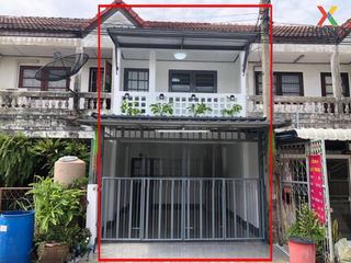For sale 2 bed townhouse in Lam Luk Ka, Pathum Thani