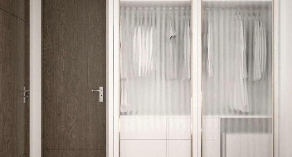 For sale 2 bed condo in Phaya Thai, Bangkok
