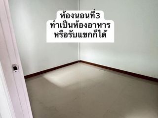 For sale 3 bed townhouse in Krathum Baen, Samut Sakhon