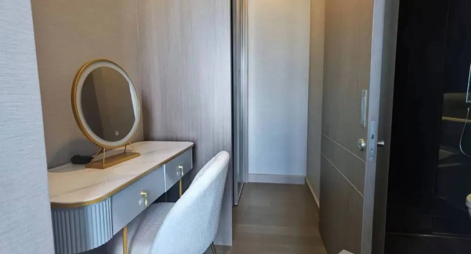 For sale studio condo in Watthana, Bangkok