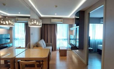 For sale 1 bed condo in Khlong Toei, Bangkok
