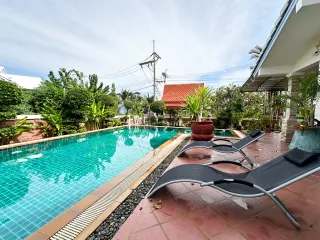 For rent 7 bed villa in Cha Am, Phetchaburi