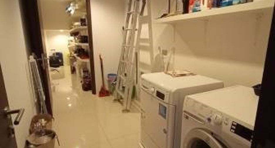 Продажа 3 спальни кондо в Кхлонг Тоеи, Бангкок