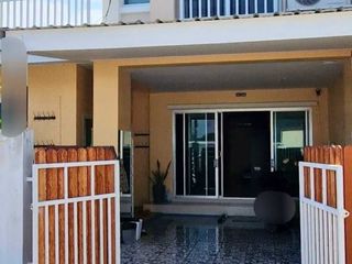 For rent 5 bed townhouse in Hua Hin, Prachuap Khiri Khan