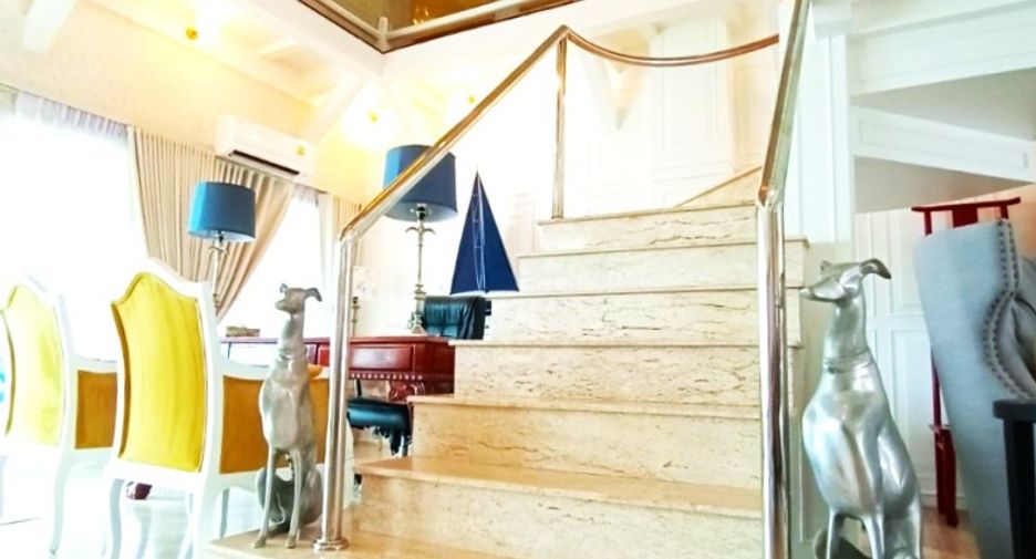 For sale 2 bedrooms condo in South Pattaya, Pattaya