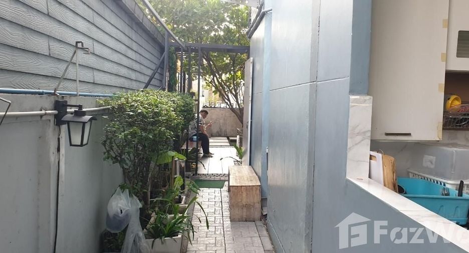 For sale office in Khan Na Yao, Bangkok