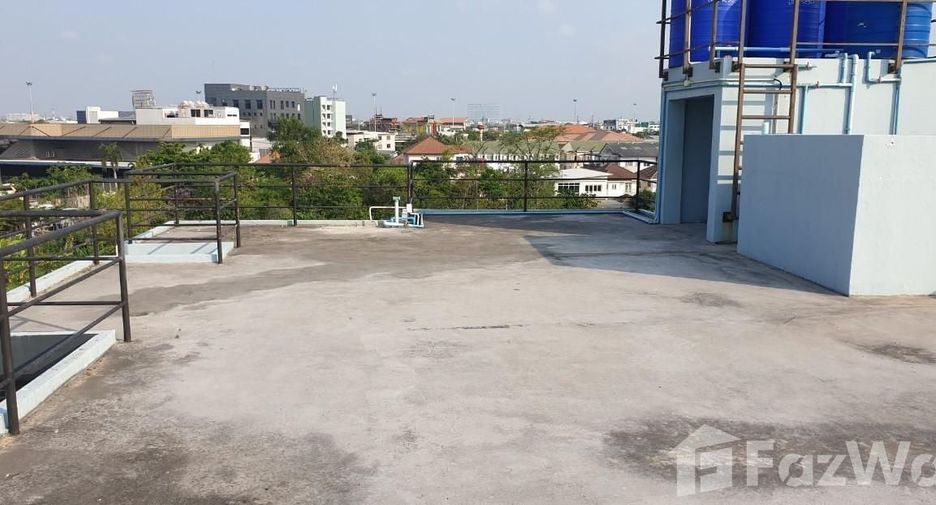 For sale office in Khan Na Yao, Bangkok