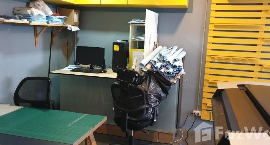 For sale office in Khan Na Yao, Bangkok