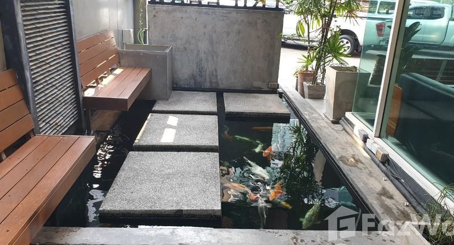 For sale office in Khan Na Yao, Bangkok