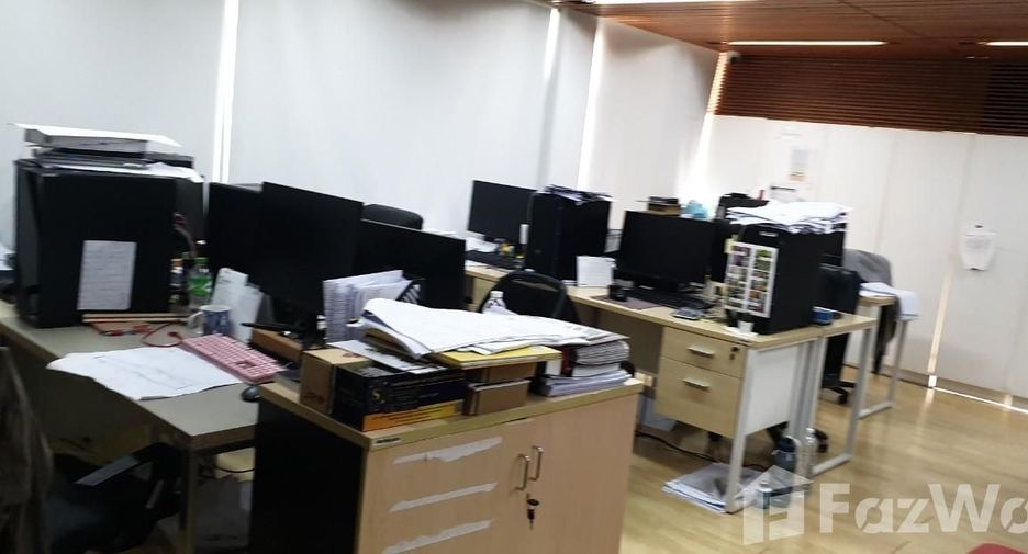 For sale office in Khan Na Yao, Bangkok