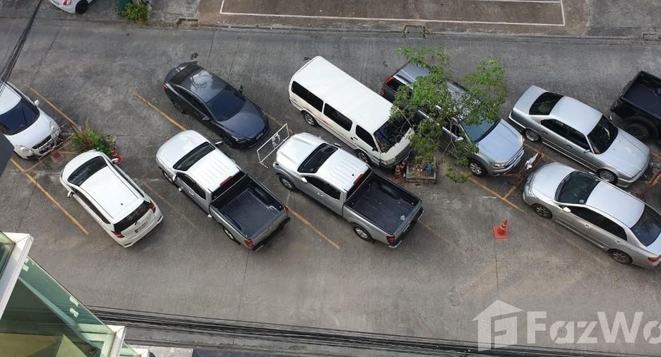 For sale office in Khan Na Yao, Bangkok