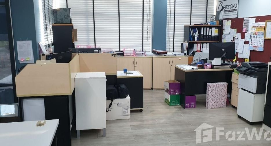 For sale office in Khan Na Yao, Bangkok