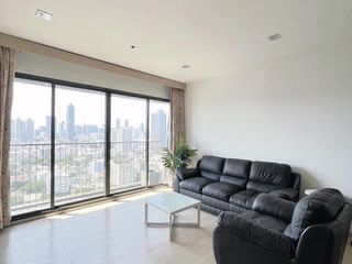 For sale 2 bed condo in Watthana, Bangkok