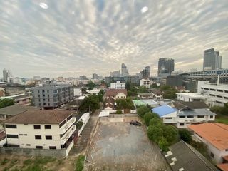 For sale 2 bed apartment in Chatuchak, Bangkok