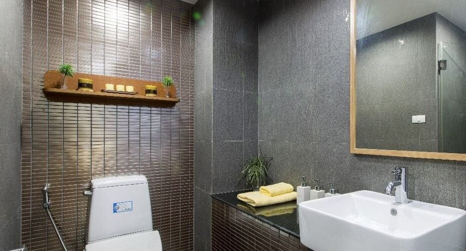 For sale 4 bed condo in Cha Am, Phetchaburi