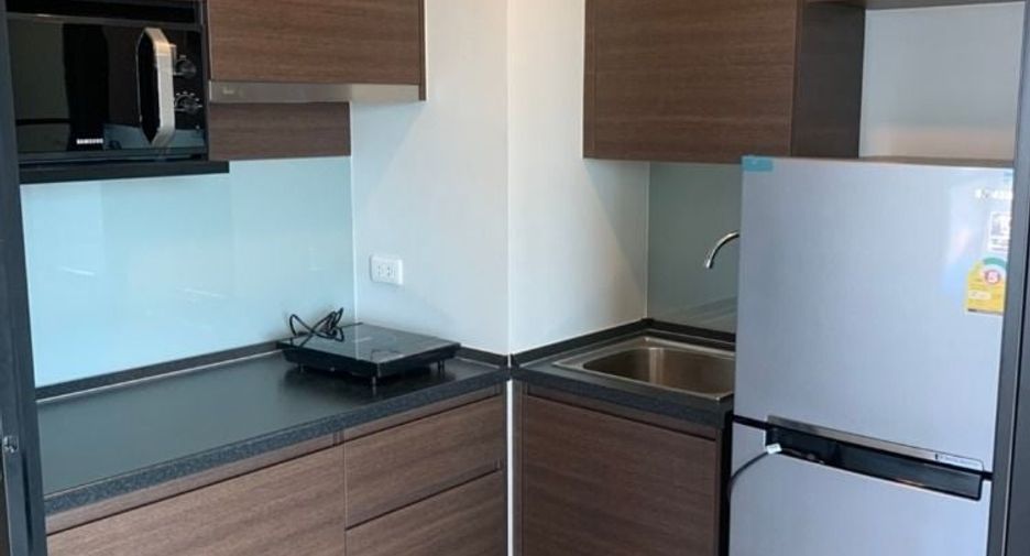 For sale 2 bed condo in Bang Phlat, Bangkok