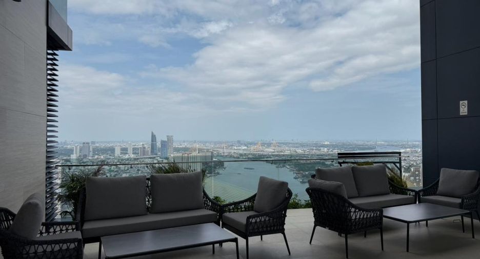 For sale 4 bedrooms condo in Bang Kho Laem, Bangkok