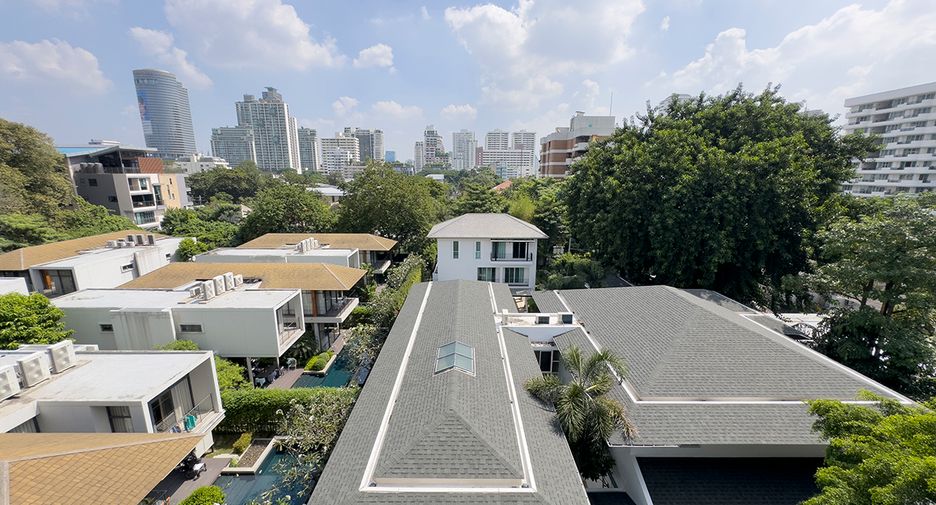 À vendre 2 chambres condo à Watthana, Bangkok