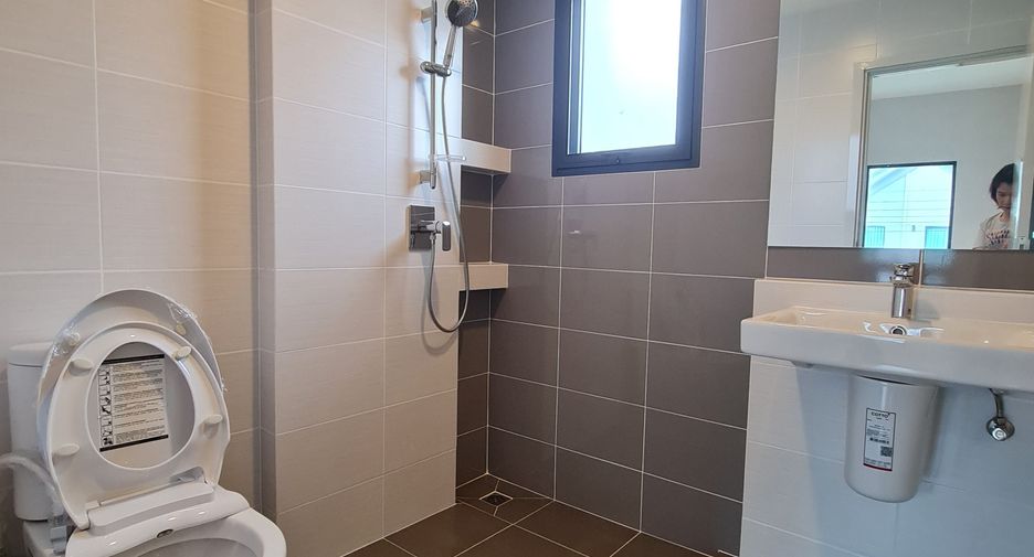 For sale 4 bed house in Pak Kret, Nonthaburi