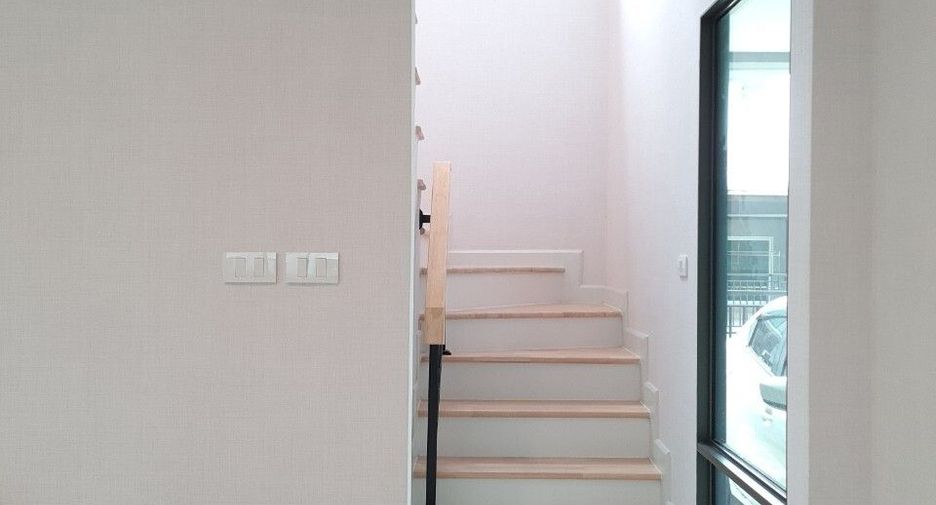 For sale 4 bed house in Pak Kret, Nonthaburi