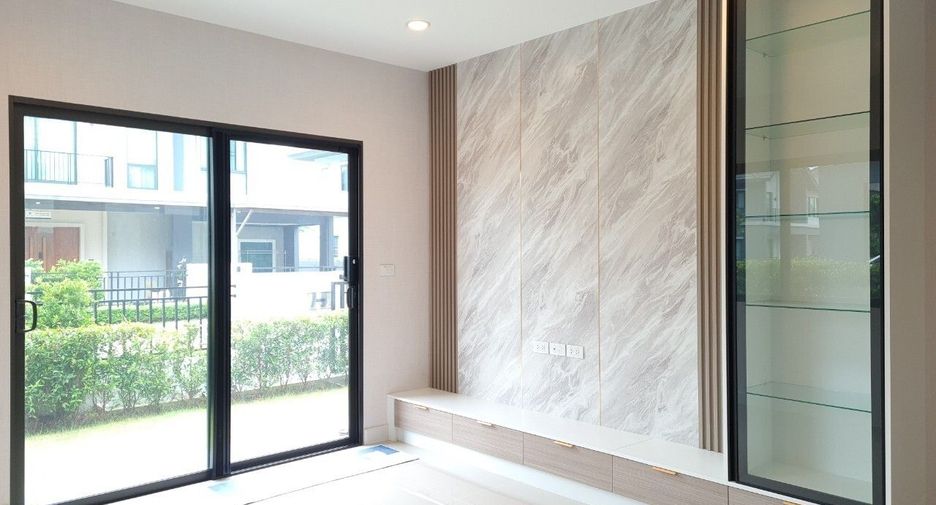 For sale 4 bed house in Pak Kret, Nonthaburi