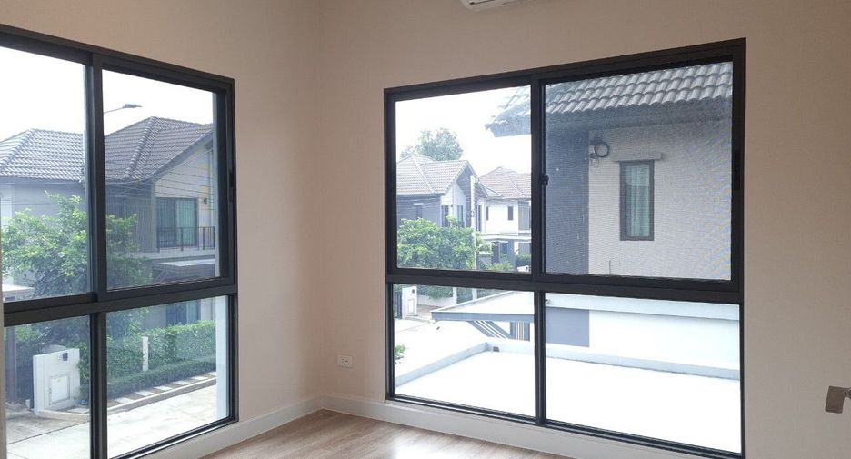 For sale 4 bed house in Pak Kret, Nonthaburi