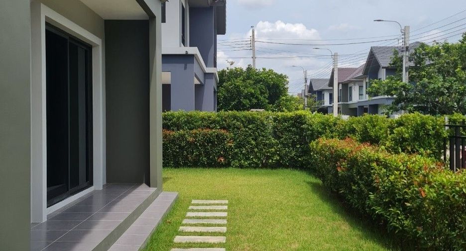 For sale 4 bed house in Pak Kret, Nonthaburi