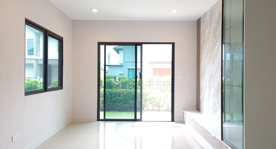 For sale 4 bed house in Pak Kret, Nonthaburi