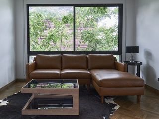 For sale 4 bed townhouse in Khlong Toei, Bangkok
